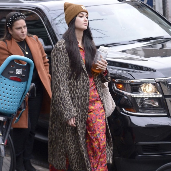 J CREW COLLECTION 100% Silk Red Jungle Cat Pull-on Pant 6 RARE - Picture 2 of 14